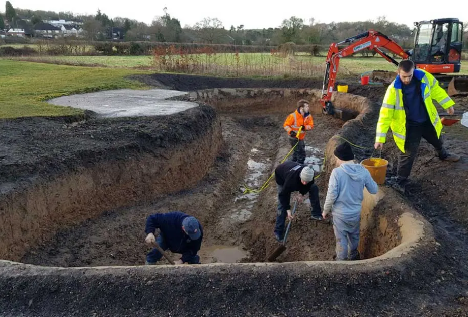 1.0mm Epalyn EP pond liner installation Watford