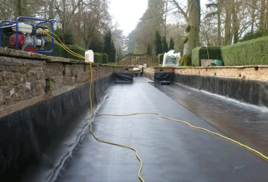 Buscot Park Pond Liner Refurbishment